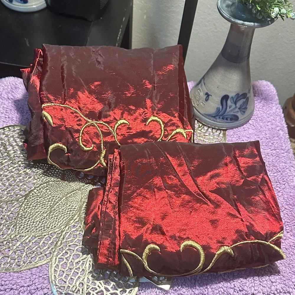 Better Homes And Gardens rich red